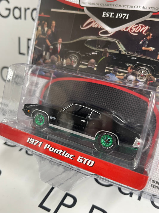 GREEN MACHINE CHASE GREENLIGHT 1971 Pontiac GTO Black 1:64 Diecast Barrett Jackson