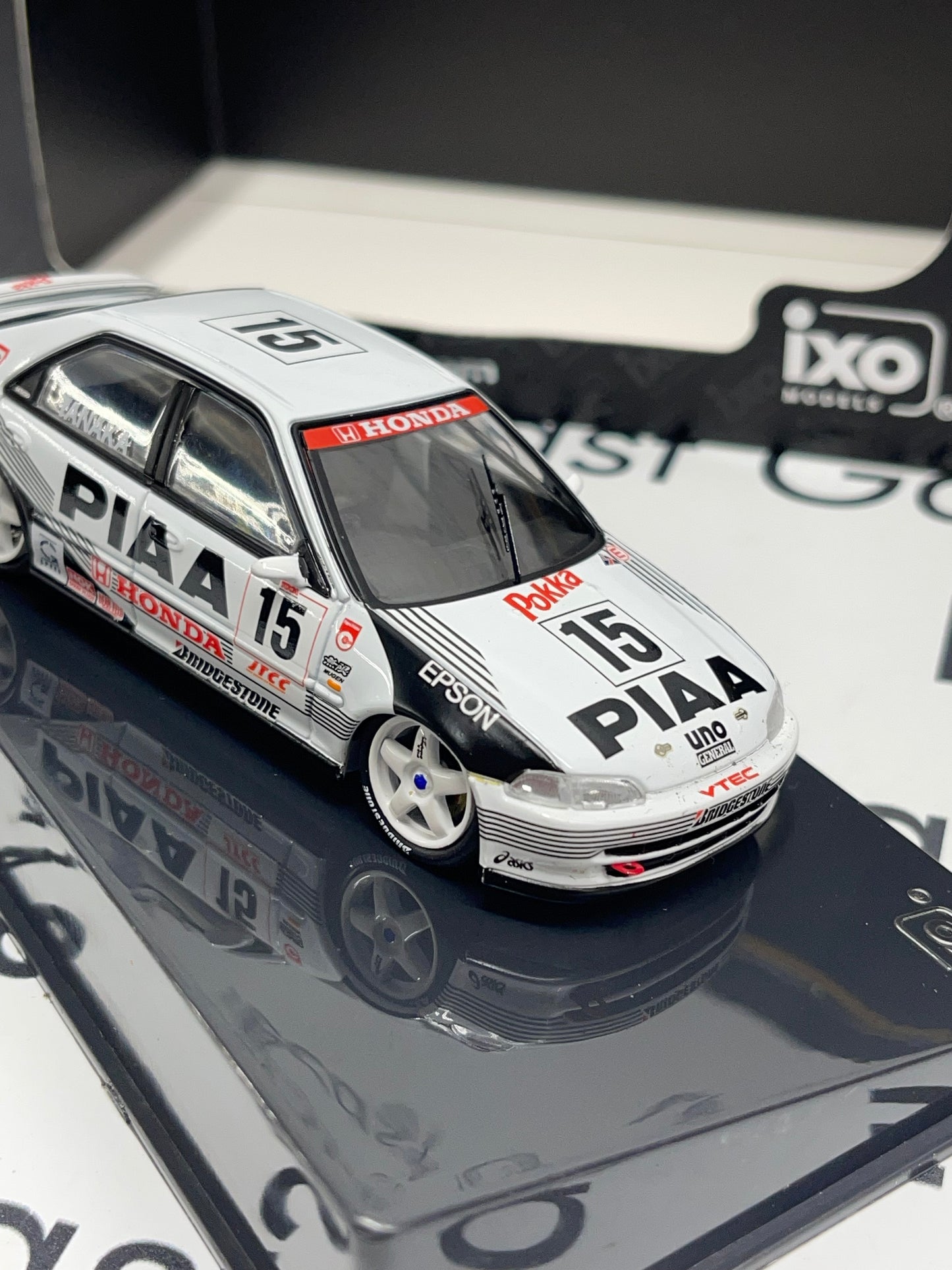 IXO Models 1994 Honda Civic EG9 #15 Tanaka Piaa 1:43 Scale Diecast