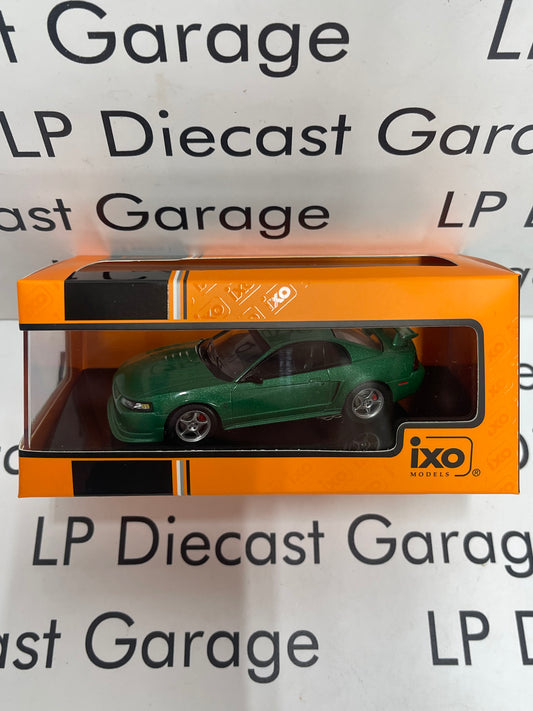 IXO Models 2000 Ford Mustang SVT Cobra R Green 1:43 Diecast