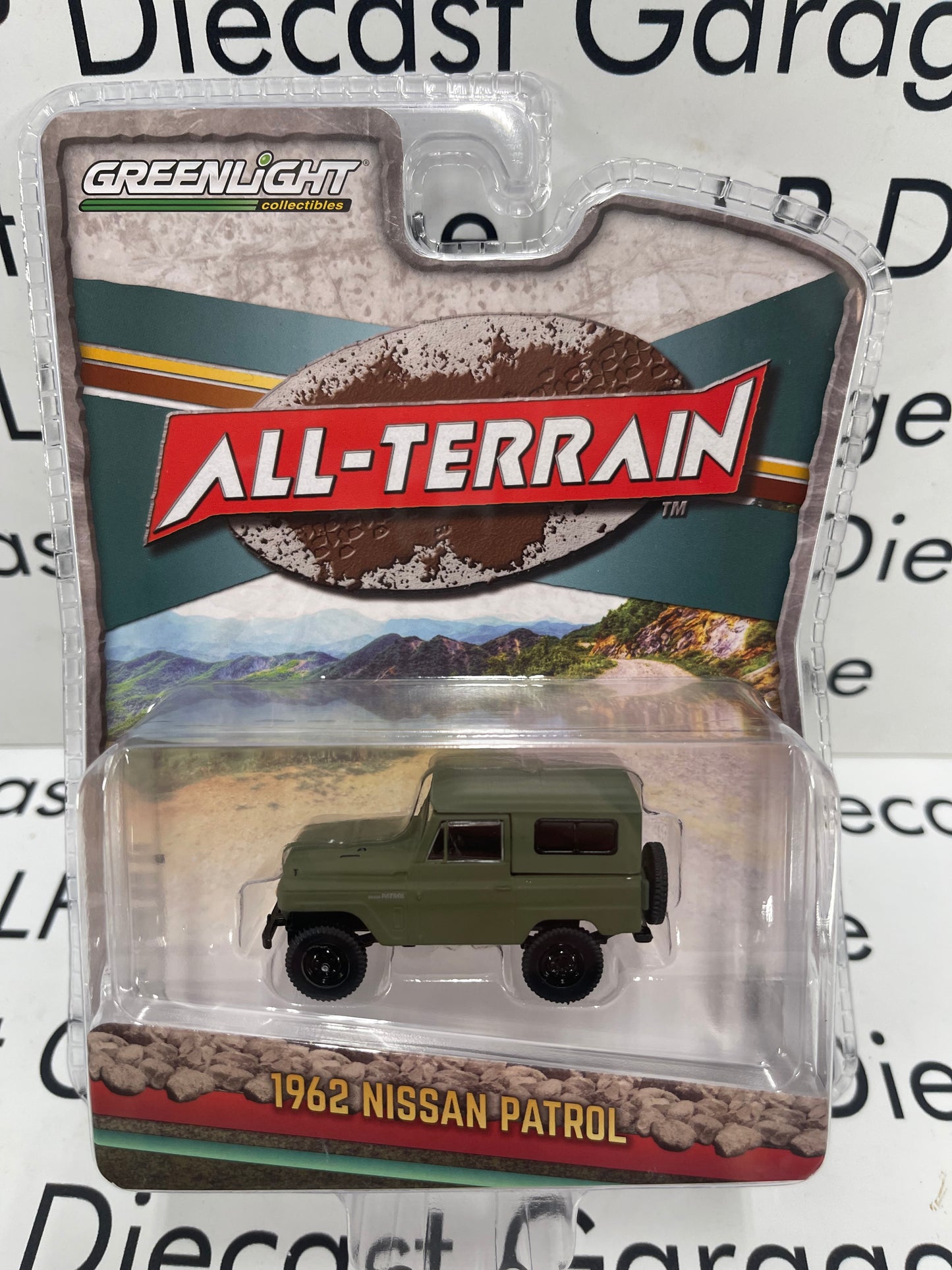 GREENLIGHT 1962 Nissan Patrol Army Green All Terrain 1:64 Diecast