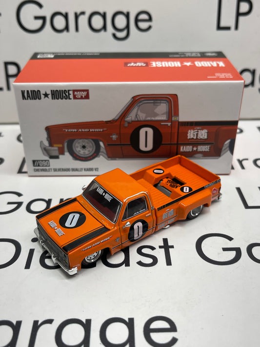 MINI GT Kaido House 1983 Chevrolet Silverado V2 Orange Dually Truck 1:64 Diecast