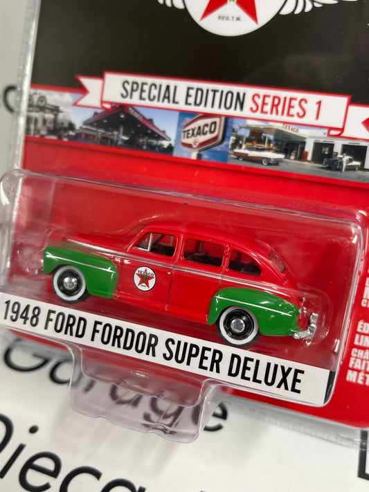 GREENLIGHT 1948 Ford Fordor Super Deluxe Texaco 1:64 Diecast