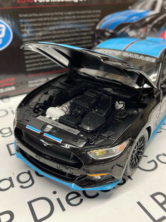 AUTO WORLD 2016 Ford Mustang GT Richard Petty Edition Black & Blue 1:18 Diecast