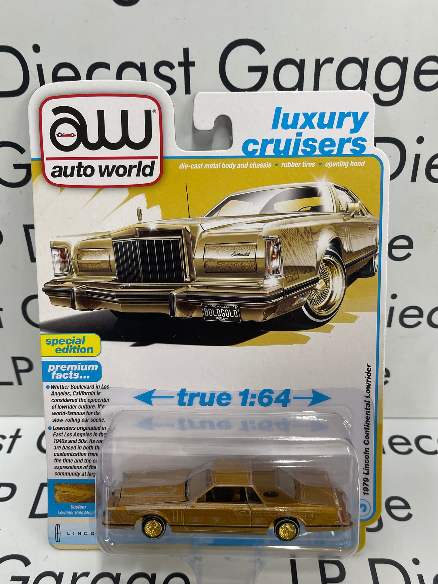 AUTO WORLD 1979 Lincoln Continental Lowrider Gold Metallic 1:64 Diecast Luxury Cruisers