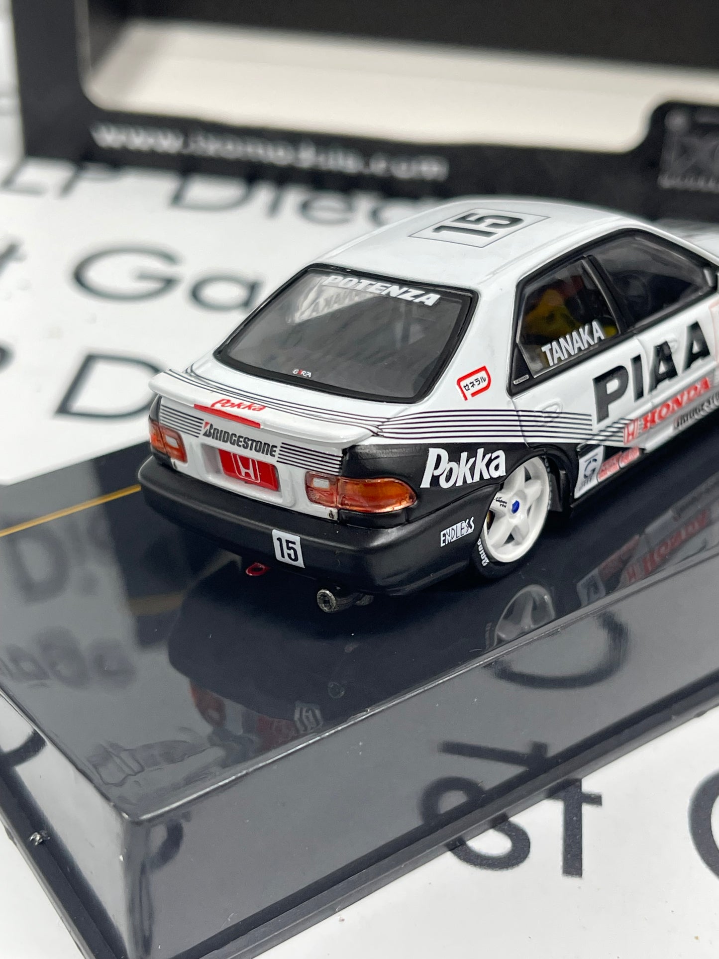 IXO Models 1994 Honda Civic EG9 #15 Tanaka Piaa 1:43 Scale Diecast