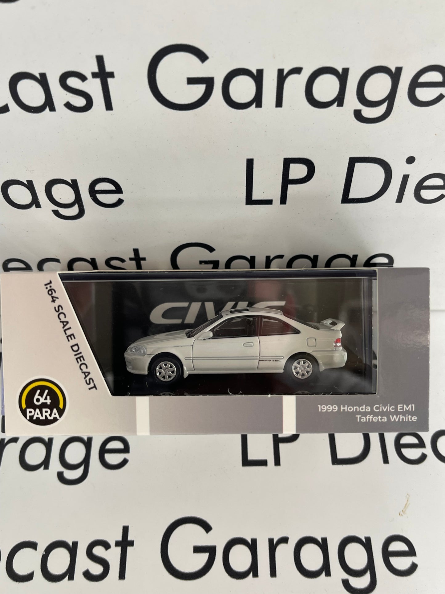 PARAGON MODELS Para 64 1999 Honda Civic EM1 Taffeta White 1:64 Diecast