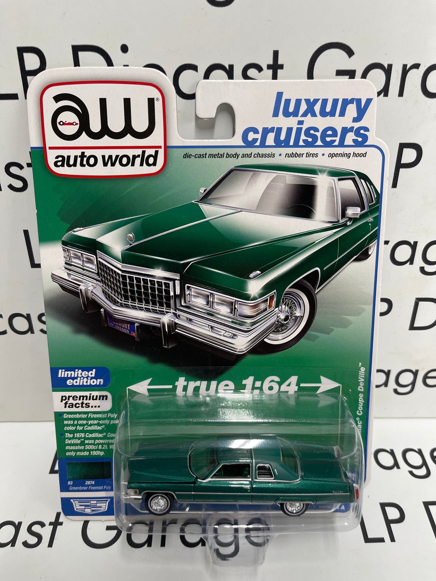 AUTO WORLD 1975 Cadillac Coupe Deville Greenbrier Firemist Poly Luxury Cruisers 1:64 Diecast