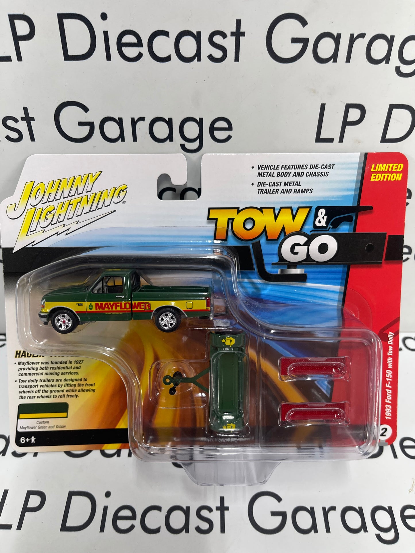 JOHNNY LIGHTNING 1993 Ford F-150 with Tow Dolly Mayflower Tow & Go 1:64 Diecast