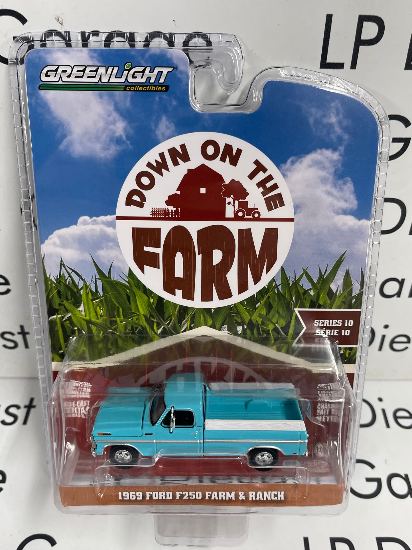 GREENLIGHT 1969 Ford F250 Teal Blue 1:64 Diecast Down on the Farm Truck