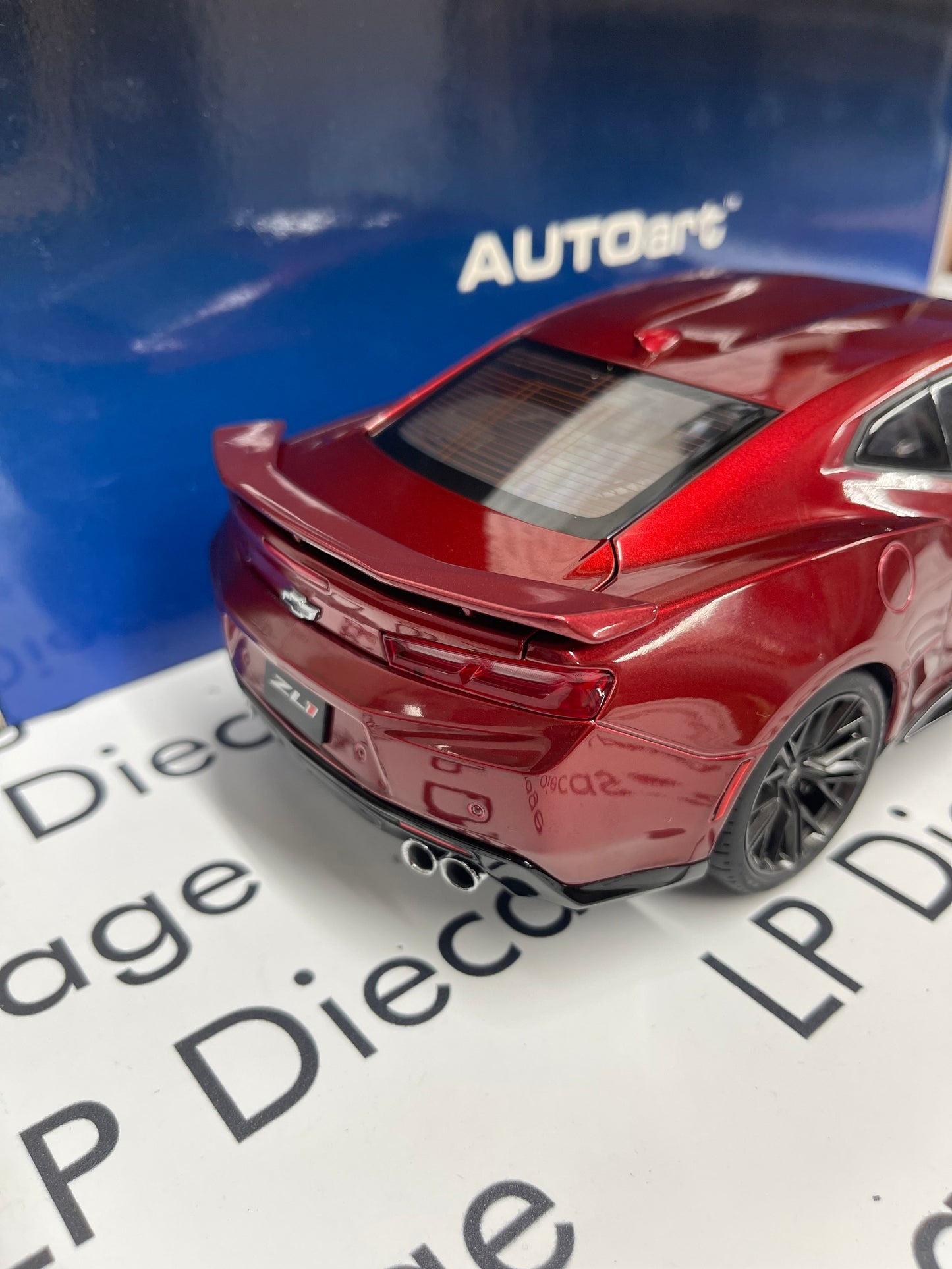 AUTOart 2017 Chevrolet Camaro ZL1 Garmet Red Tintcoat 1:18 Diecast