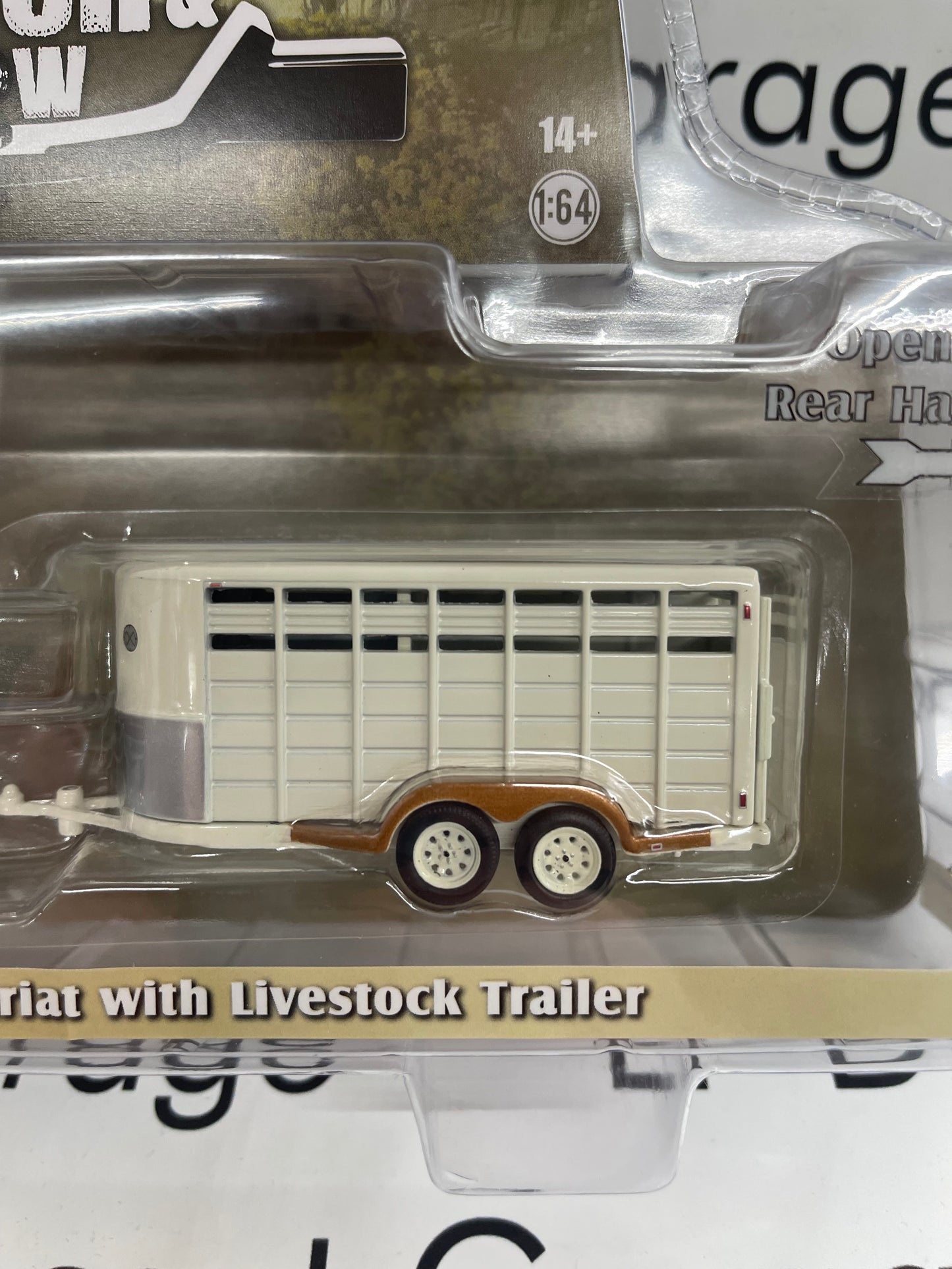 GREENLIGHT 1991 Ford F-250 Lariat w/ Livestock Trailer Beige 1:64 Diecast Hitch & Tow