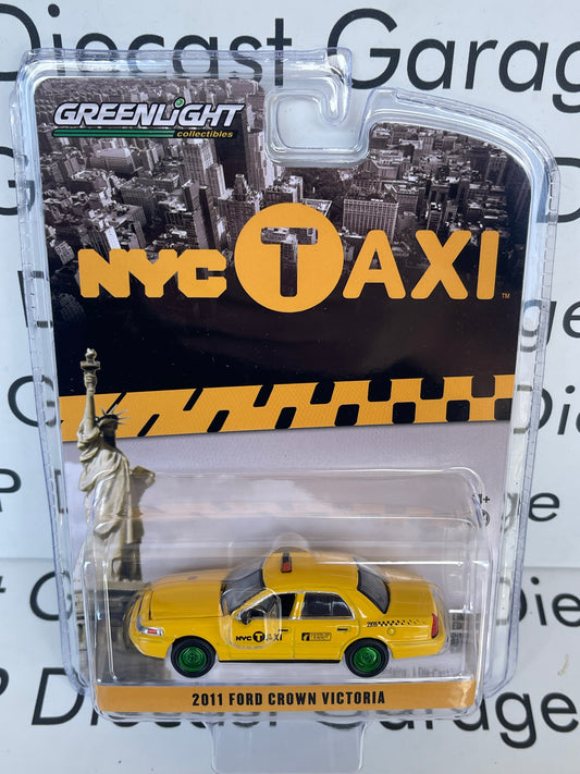 GREENLIGHT *GREEN MACHINE* 2011 Ford Crown Victoria NYC Taxi New York City 1:64 Diecast