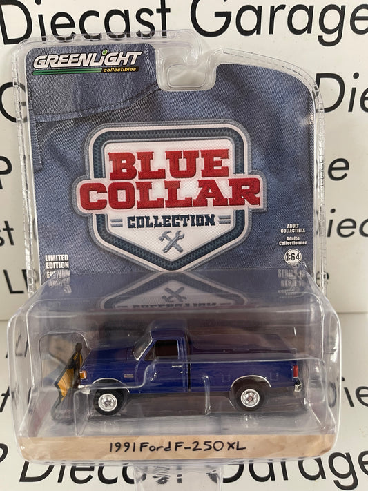 GREENLIGHT 1991 Ford F-250 XL Blue with Snow Plow Blue Collar Collection 1:64 Diecast