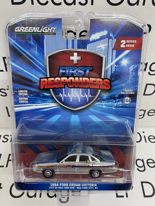 CHROME CHASE GREENLIGHT 1994 Ford Crown Victoria EMS NYC 1:64 Diecast First Responders