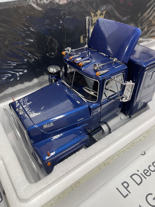 ROAD KINGS 1974 Mack RL700L Semi Truck Dark Blue 1:18 Diecast