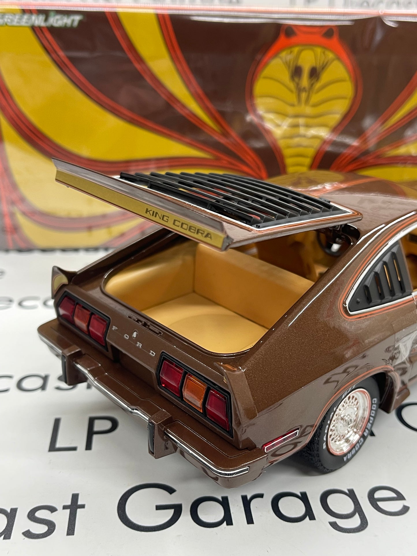 GREENLIGHT 1978 Ford Mustang II King Cobra Dark Brown w/ Orange Stripes 1:18 Diecast