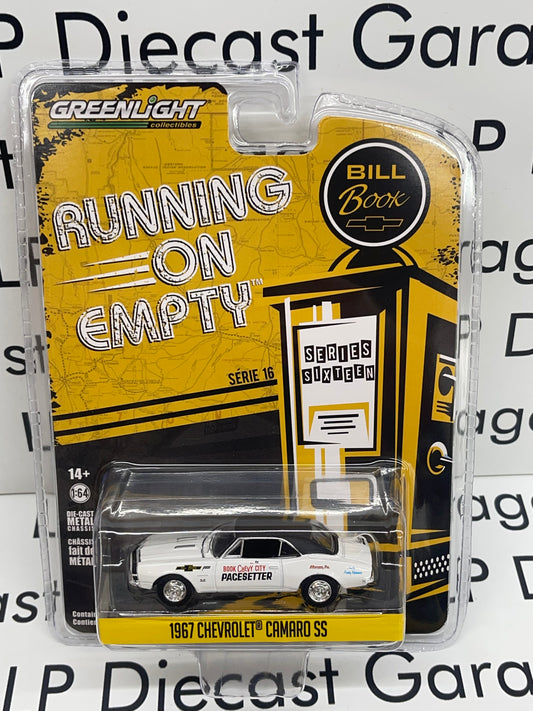 GREENLIGHT Running on Empty 1967 Chevrolet Camaro SS Bill Book Series 16 1:64 Diecast