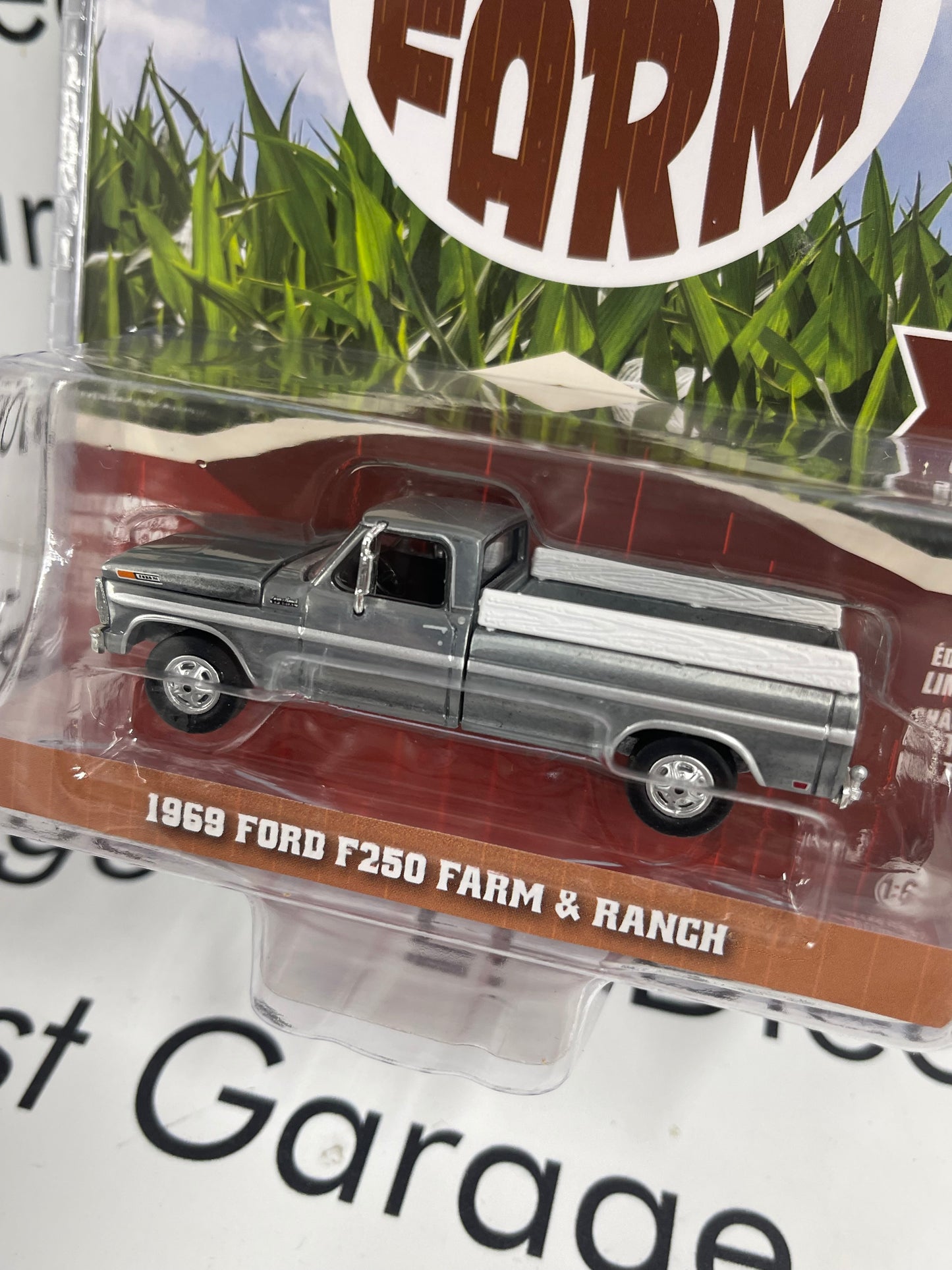 RAW CHASE GREENLIGHT 1969 Ford F250 Teal Blue 1:64 Diecast Down on the Farm