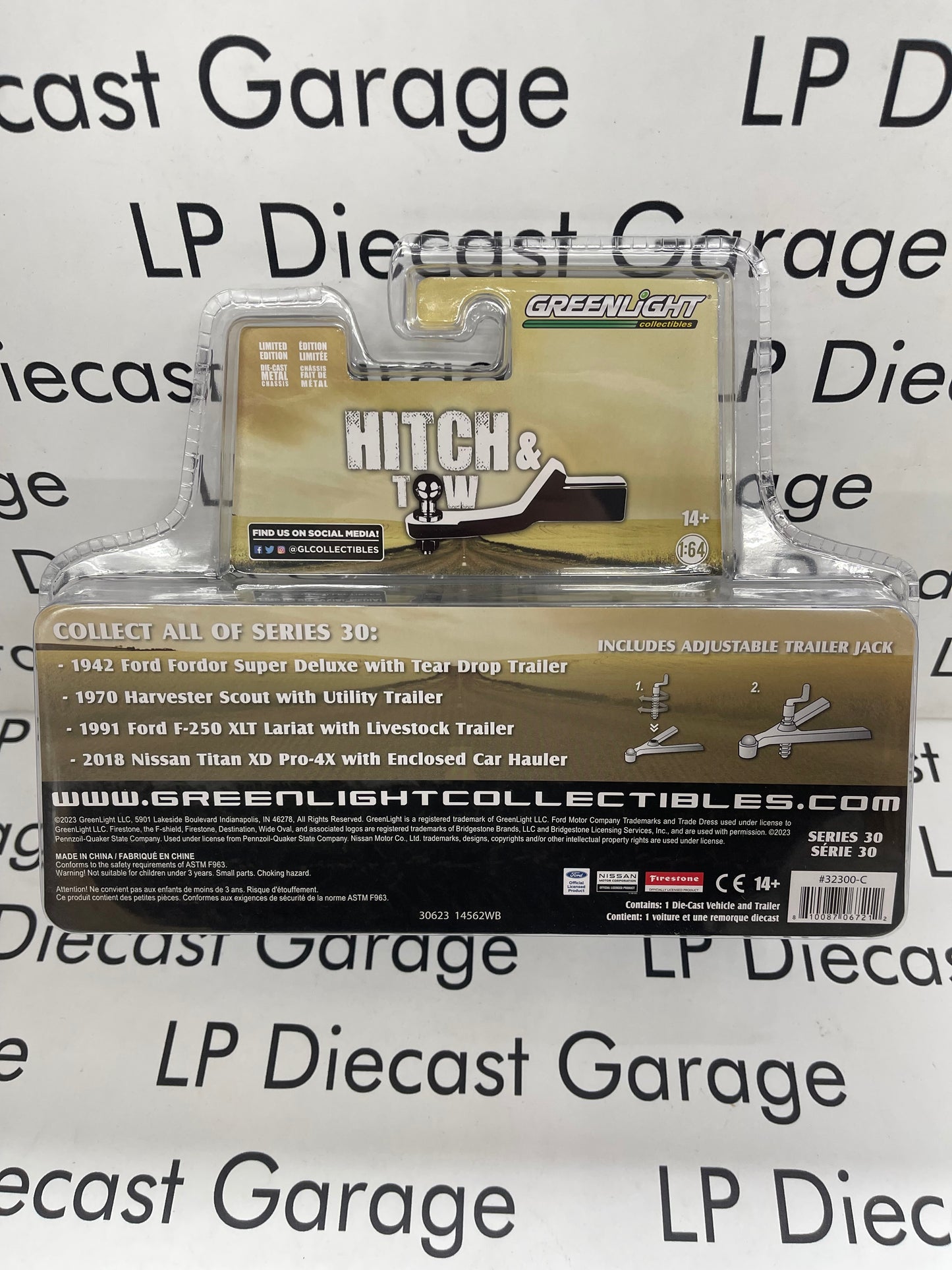 GREENLIGHT 1991 Ford F-250 Lariat w/ Livestock Trailer Beige 1:64 Diecast Hitch & Tow