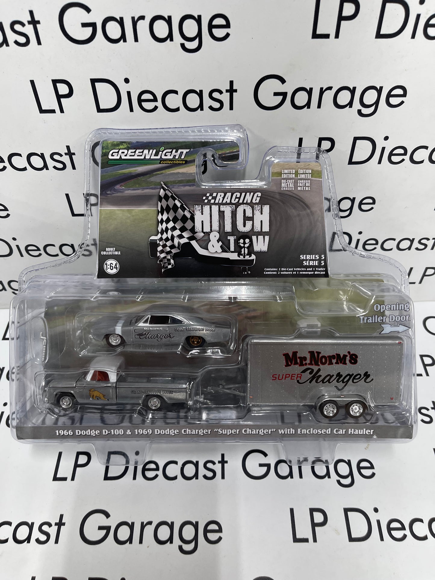 GREENLIGHT *RAW CHASE* 1966 Dodge D-100 & 1969 Charger Mr. Norms with Enclosed Trailer 1:64 Diecast