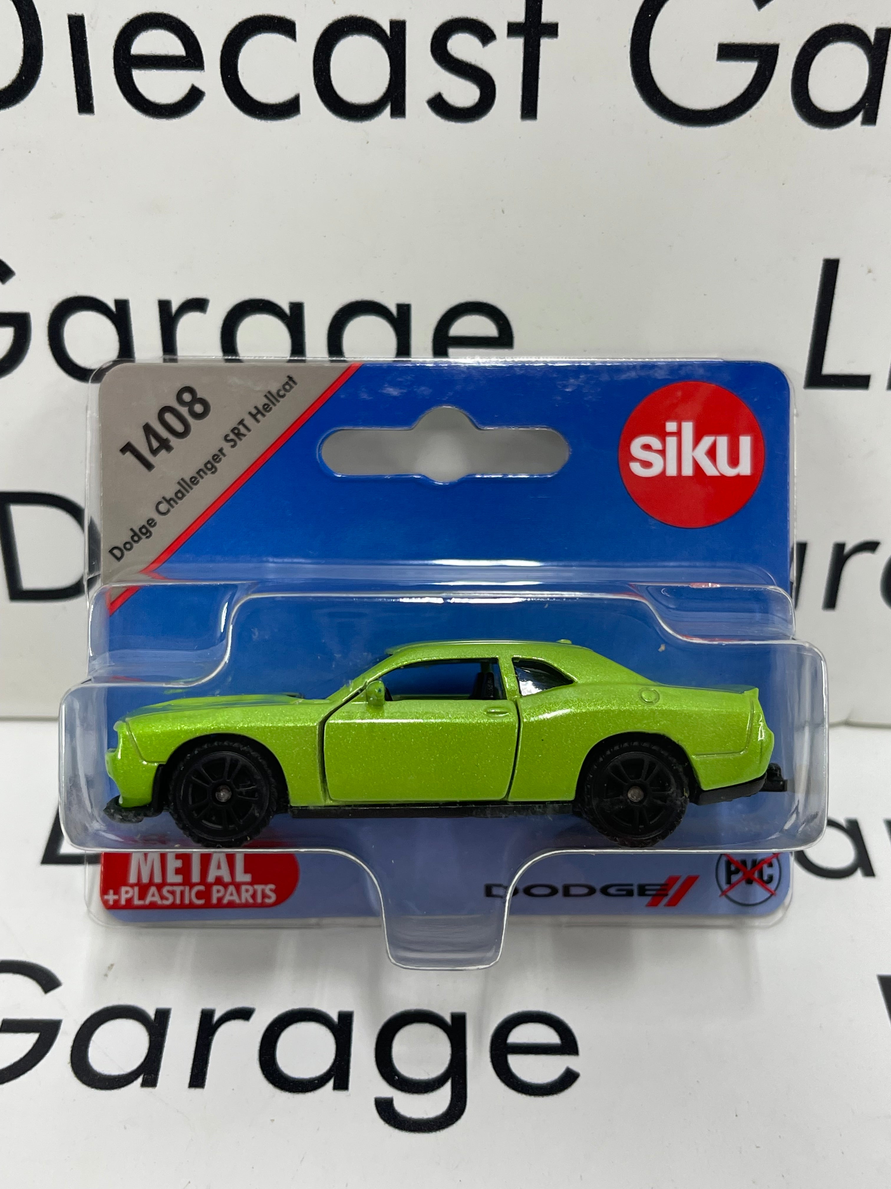 SIKU 2023 Dodge Challenger SRT Hellcat Green with Opening Doors 1:64 D ...