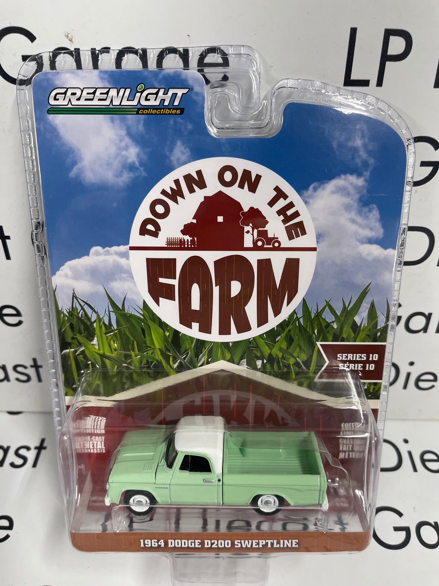 GREENLIGHT 1964 Dodge D200 Green 1:64 Diecast Down on the Farm Truck