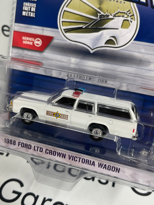 GREENLIGHT 1988 Ford LTD Wagon Illinois Police 1:64 Diecast Hot Pursuit