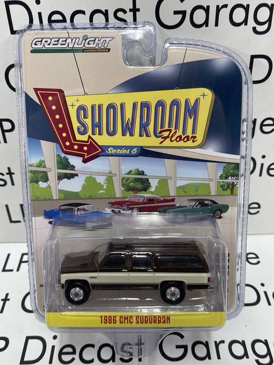 GREENLIGHT 1986 GMC Suburban Brown 2 Tone 1:64 Diecast Showroom