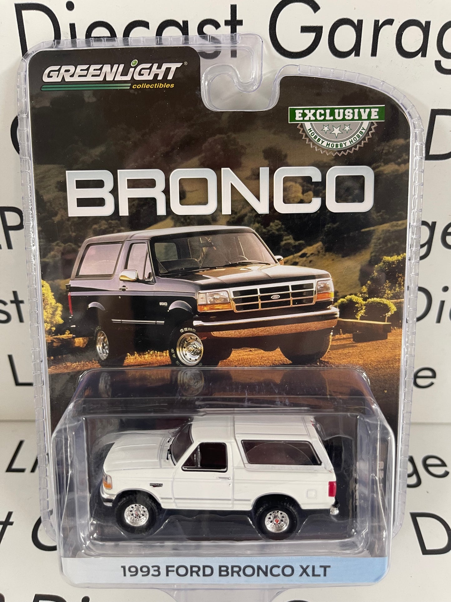 GREENLIGHT 1993 Ford Bronco XLT White Hobby Exclusive 1:64 Diecast