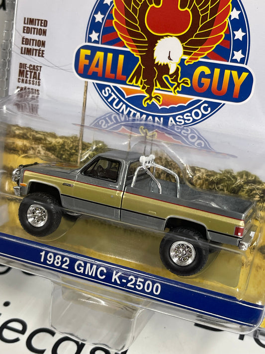 RAW CHASE GREENLIGHT 1982 GMC K-2500 Fall Guy 1:64 Diecast Hollywood