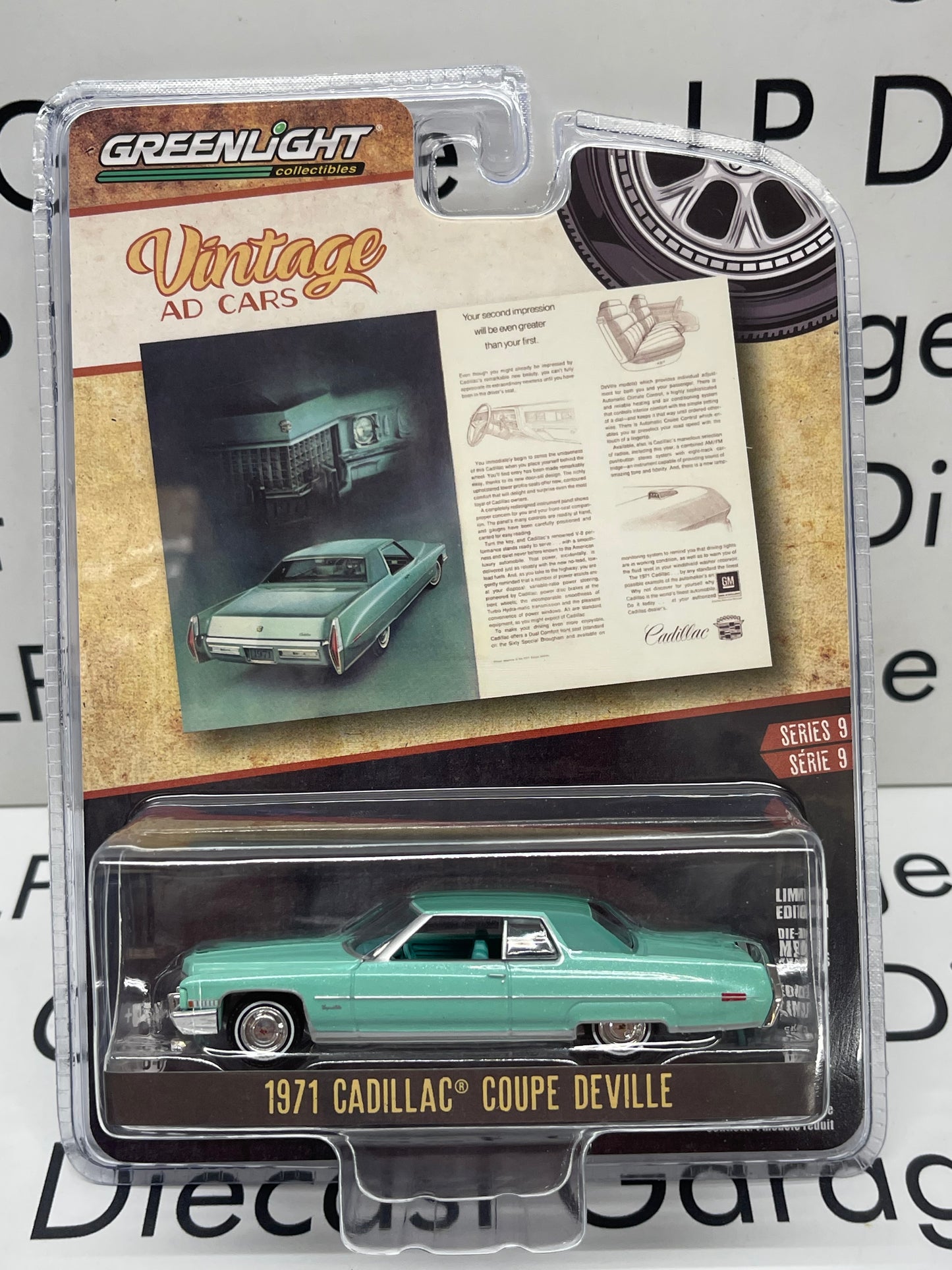 GREENLIGHT 1971 Cadillac Coupe Deville Turquoise Vintage Ad Cars 1:64 Diecast