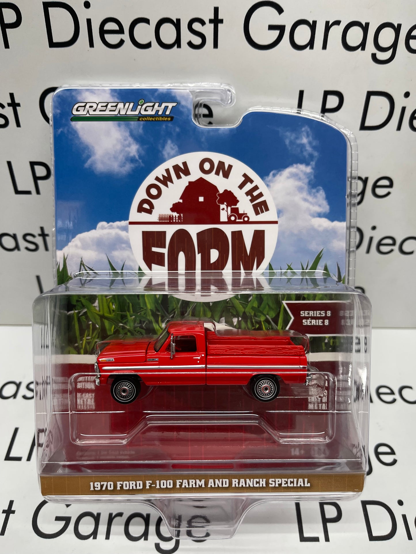 GREENLIGHT 1970 Ford F-100 Farm & Ranch Special w/ Cargo Boards Candy Apple Red Down on The Farm 1:64 Diecast