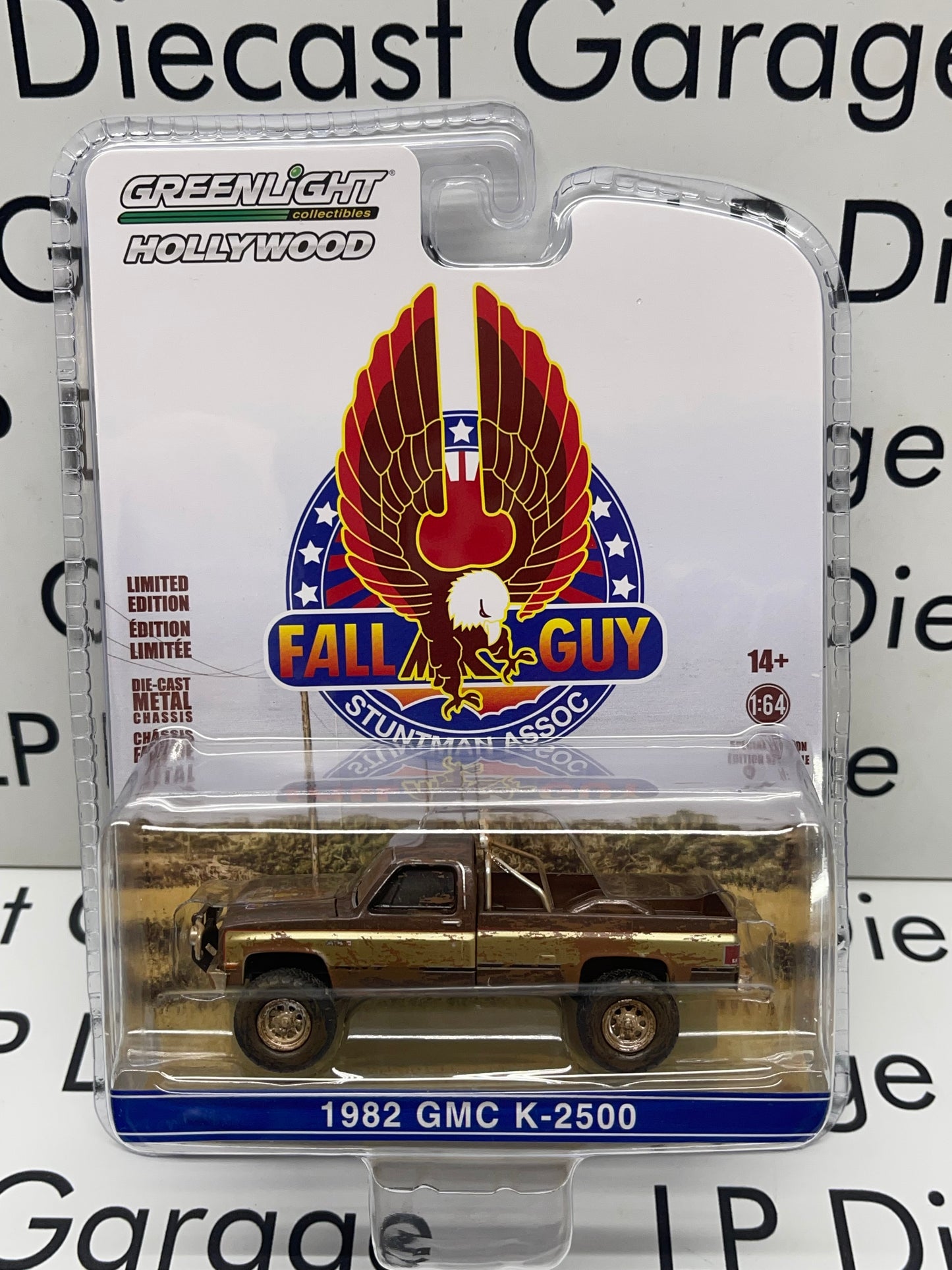 GREENLIGHT 1982 GMC K-2500 "Dirty Version" Fall Guy Stuntman Assoc Hollywood 1:64 Diecast