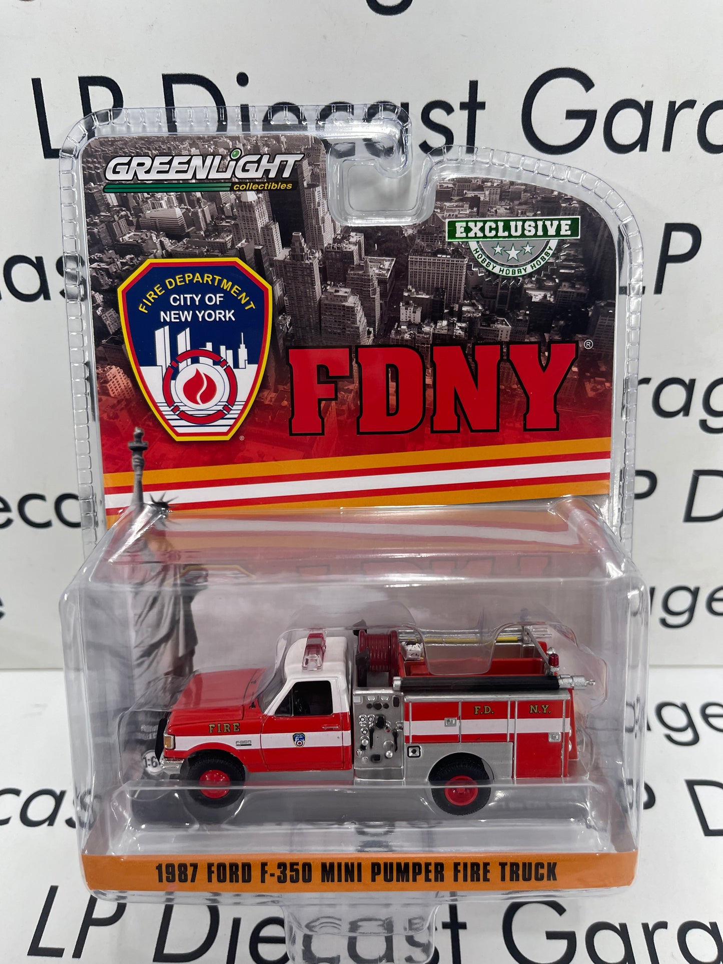 GREENLIGHT 1987 Ford F-350 Mini Pumper Fire Truck FDNY Hobby Exclusive 1:64 Diecast