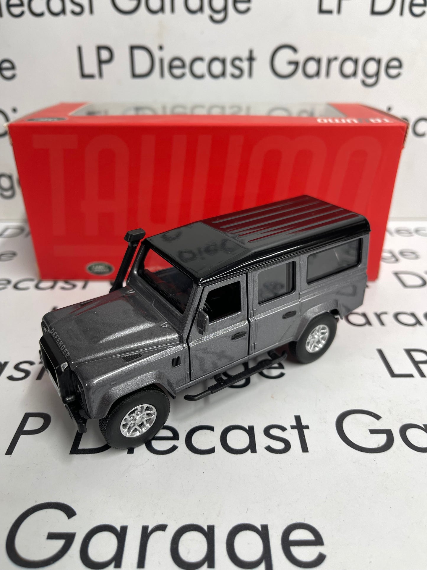 TAYUMO Land Rover Defender 110 Stornoway Gray 1:36 Scale Diecast