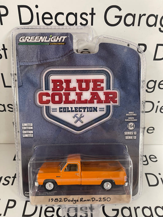 GREENLIGHT 1982 Dodge Ram D-250 Orange Truck Blue Collar Collection 1:64 Diecast