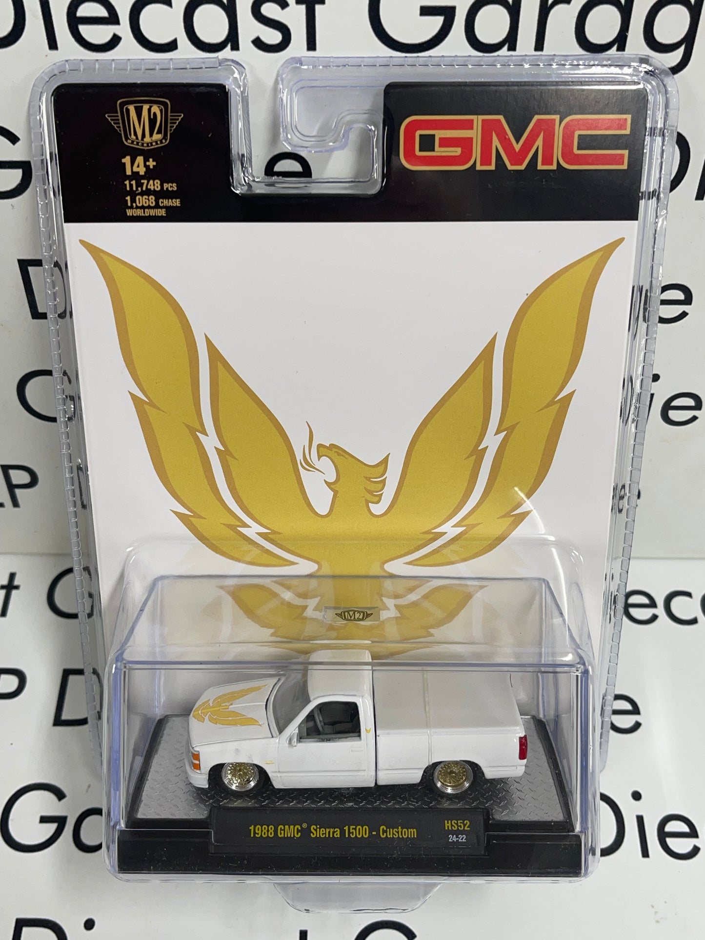 M2 Machines 1988 GMC Sierra 1500 Custom White Gold Eagle 1:64 Diecast Hobby Exclusive