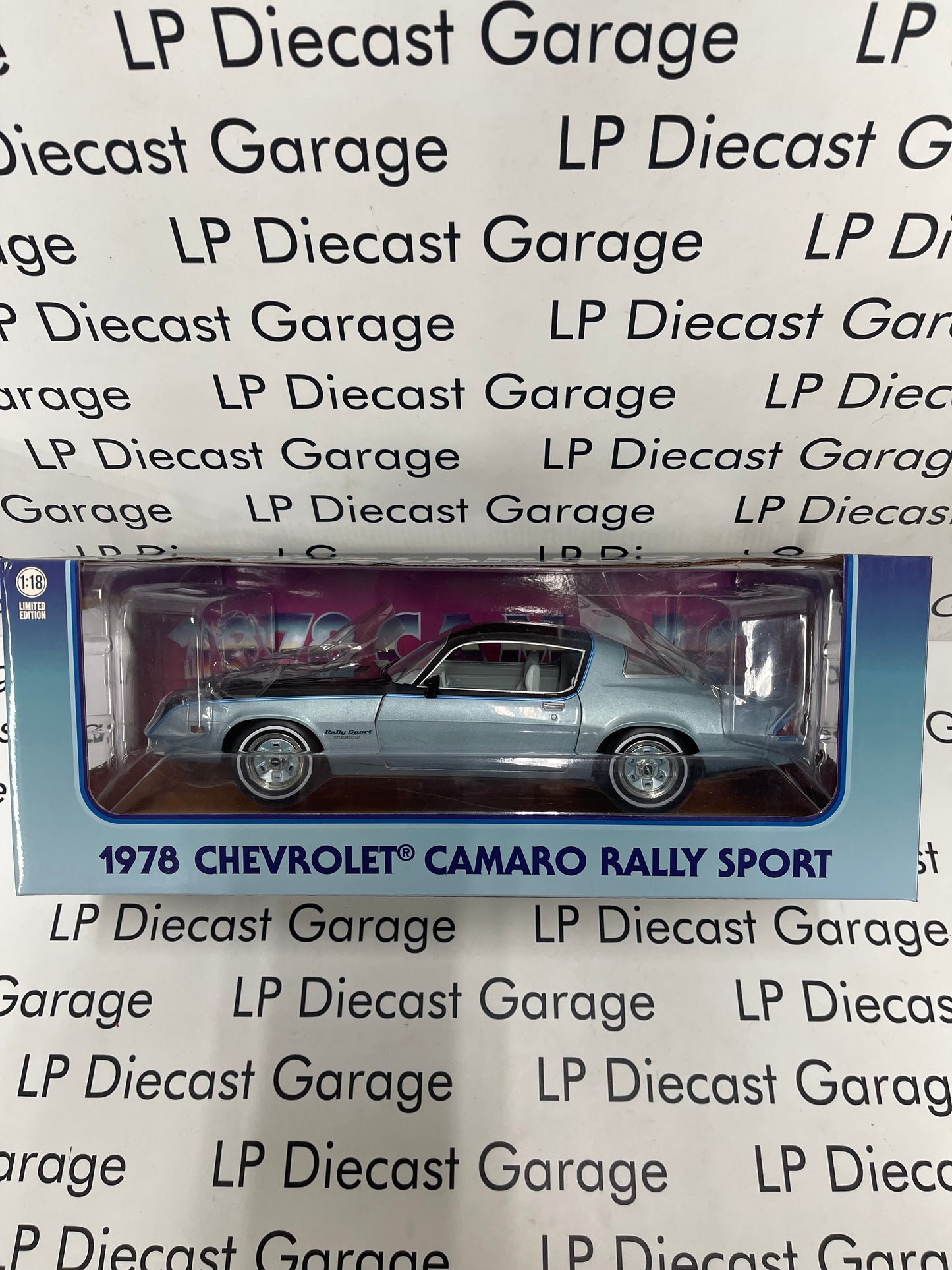 GREENLIGHT 1978 Chevrolet Camaro Rally Sport Blue & Black 1:18 Diecast