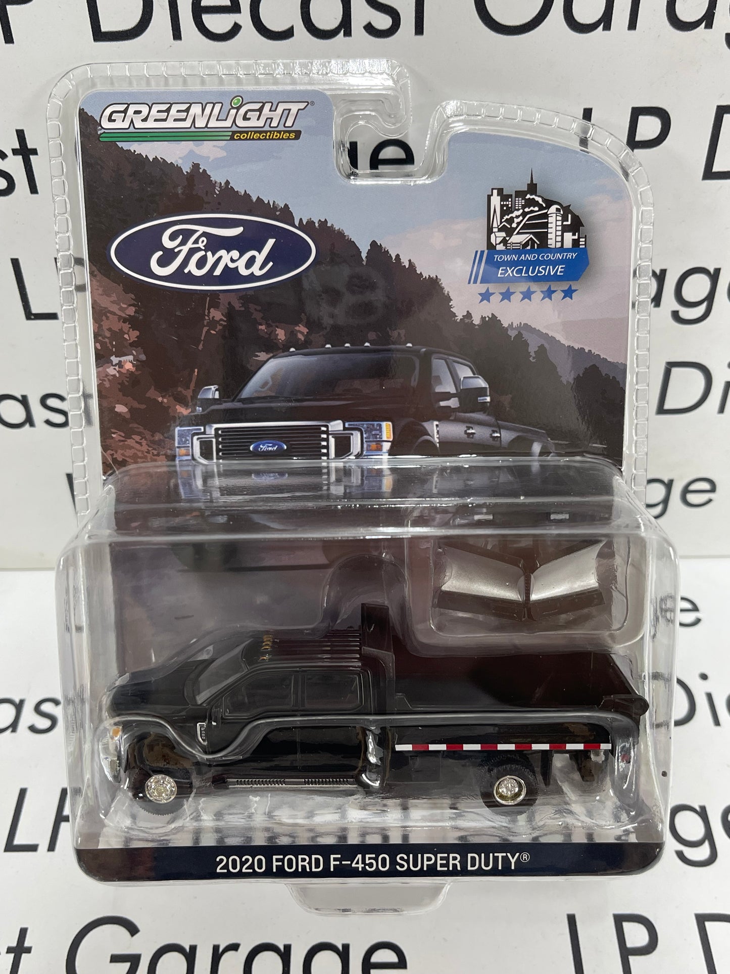 GREENLIGHT 2020 Ford F-450 Super Duty Dump Truck with V-Plow BLACK T&C Exclusive 1:64 Diecast