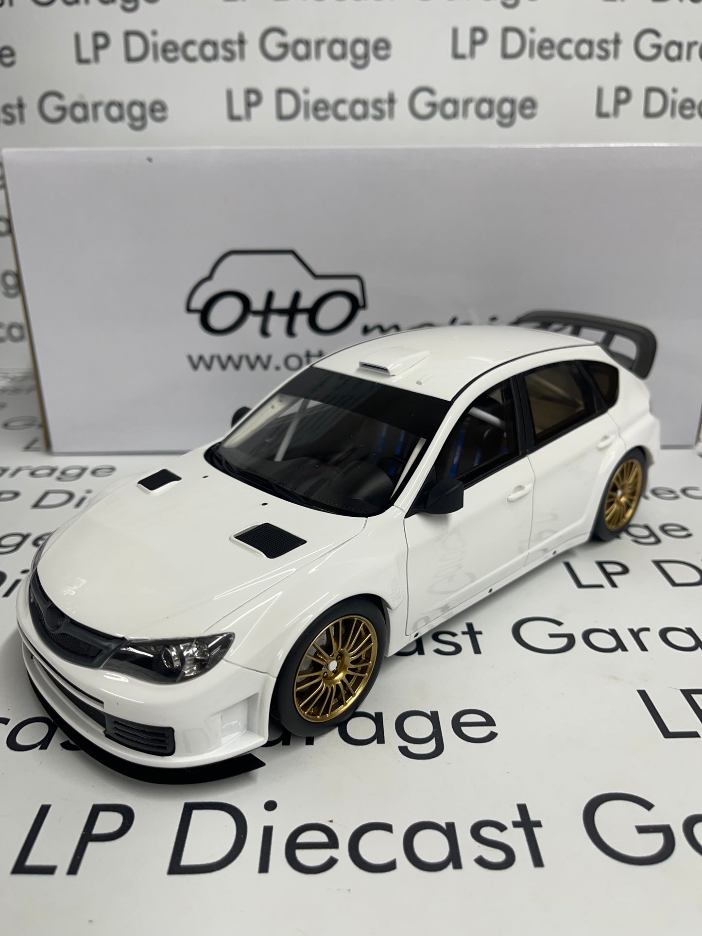 OTTO MOBILE 2008 Subaru Impreza w/ Customized Parts 1:18 Scale Resin Model OT1037