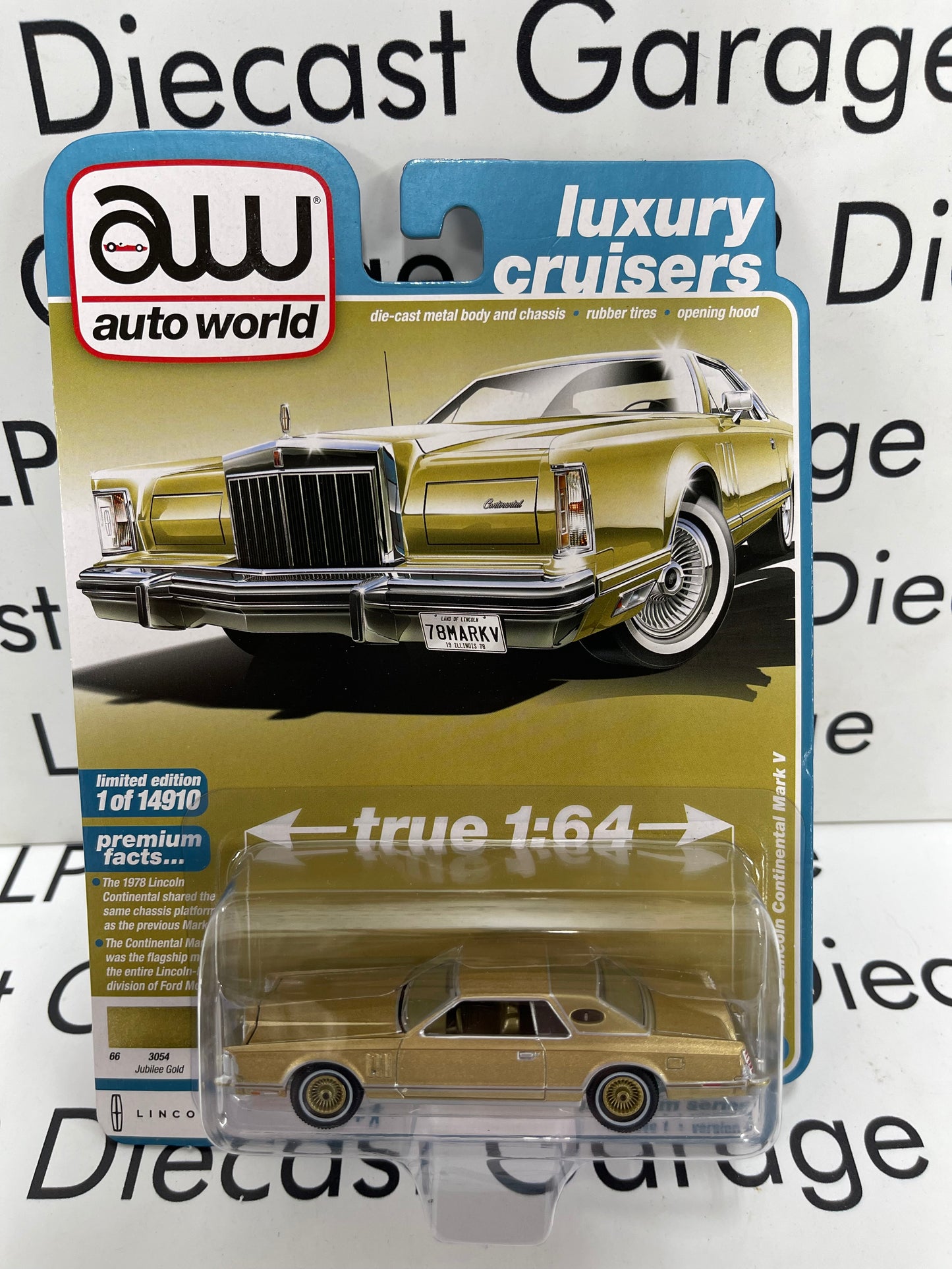 AUTO WORLD 1978 Lincoln Continental Mark V Jubilee Gold Luxury Cruisers 1:64 Diecast