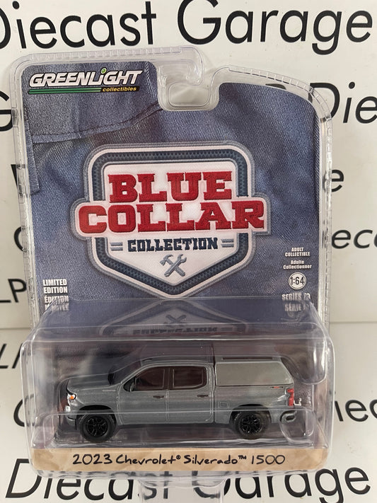 GREENLIGHT 2023 Chevrolet Silverado 1500 with Bed Cap Blue Collar Collection 1:64 Diecast