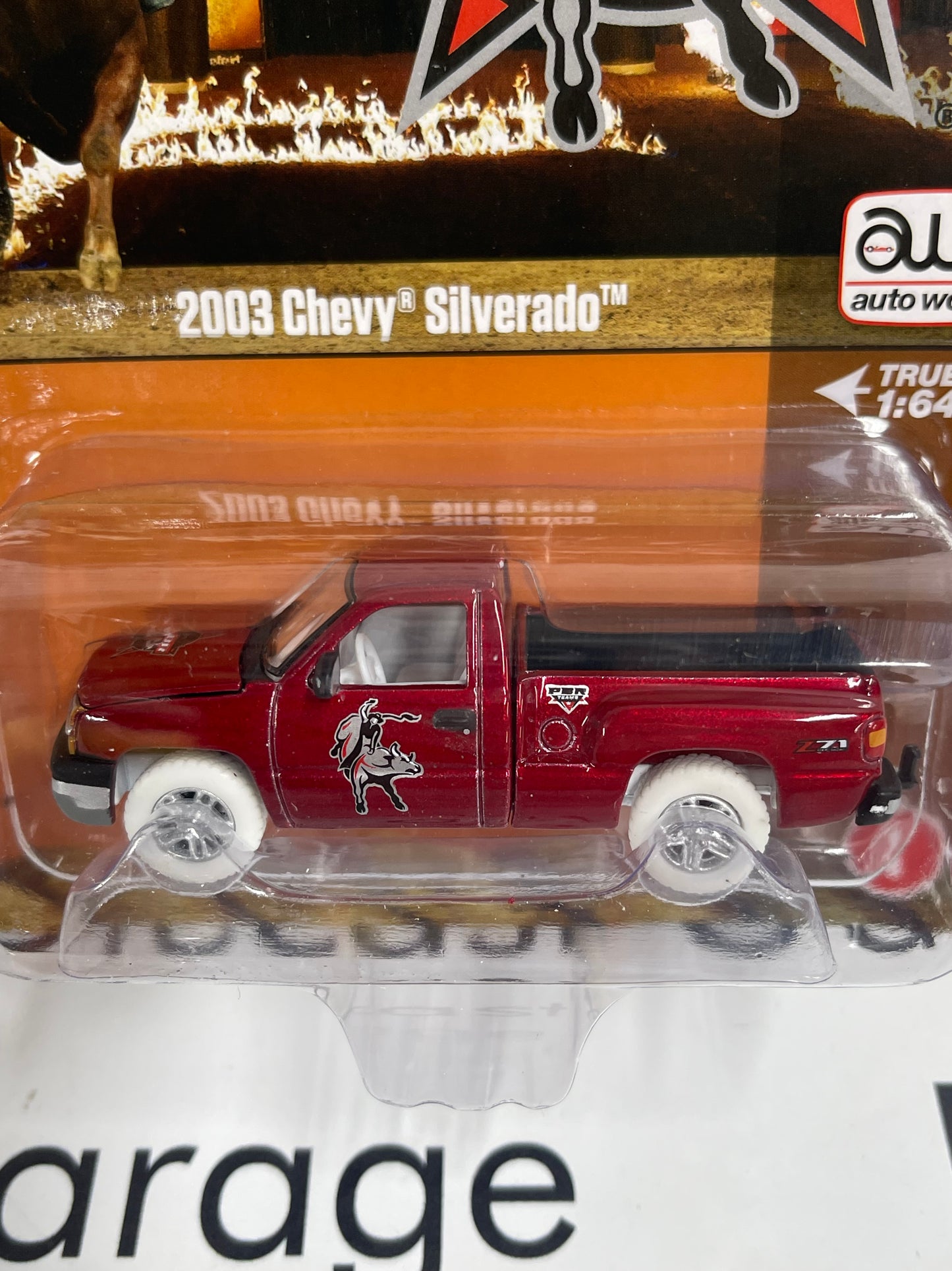 ULTRA RED CHASE AUTO WORLD 2003 Chevy Silverado Black PBR 1:64 Diecast Big Country Collectibles