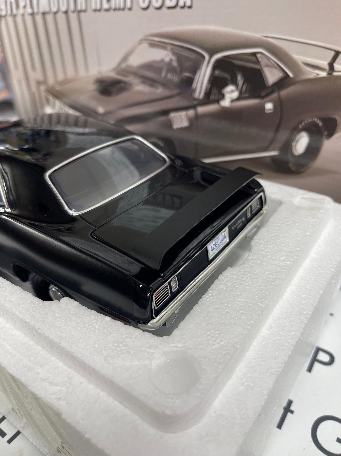 ACME 1971 Plymouth Hemi Cuda Black 1:18 Diecast A1806124