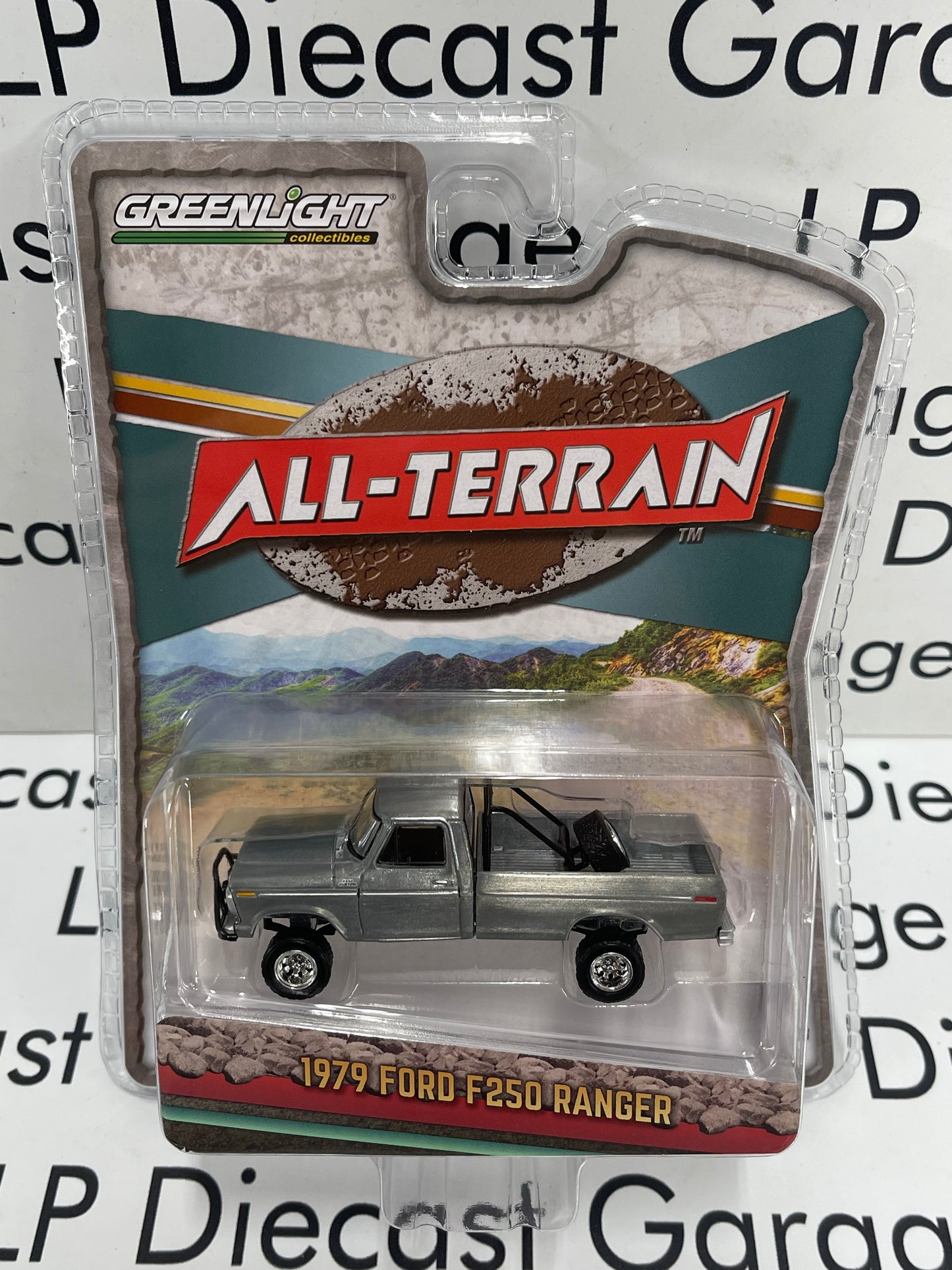 GREENLIGHT *RAW CHASE* 1979 Ford F250 Ranger Gold All Terrain 1:64 Diecast