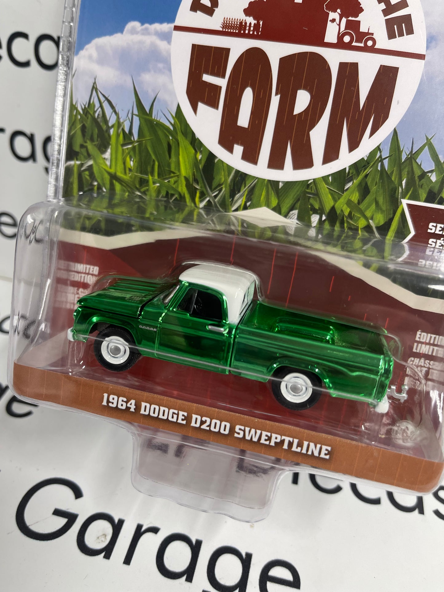 CHROME CHASE GREENLIGHT 1964 Dodge D200 Green 1:64 Diecast Down on the Farm Truck