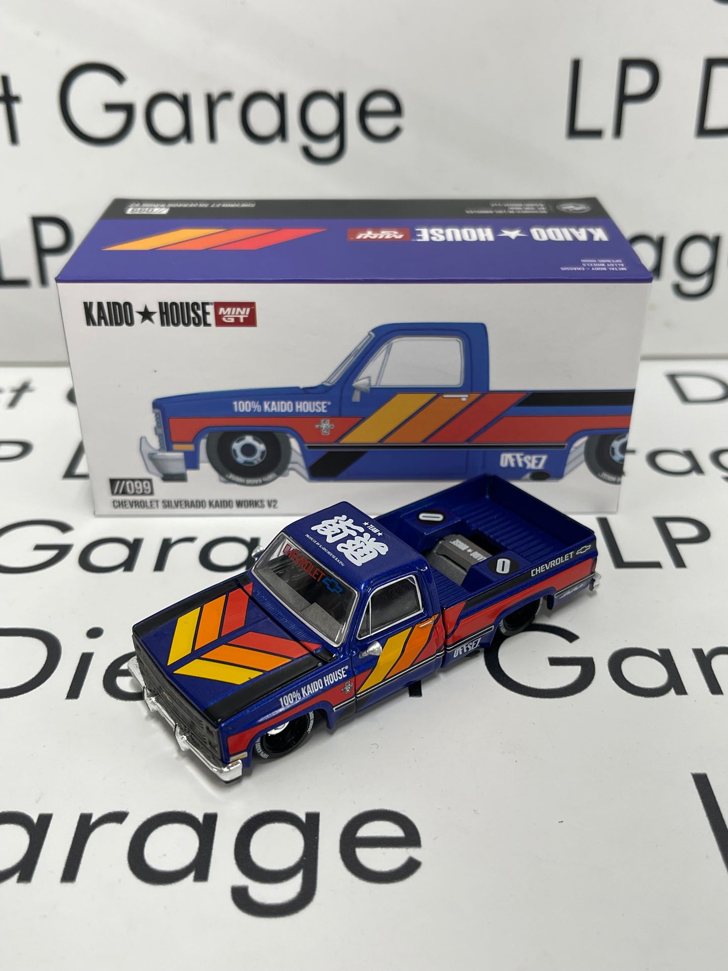 MINI GT Kaido House Chevrolet Silverado Kaido Works V2 Blue 1:64 Diecast