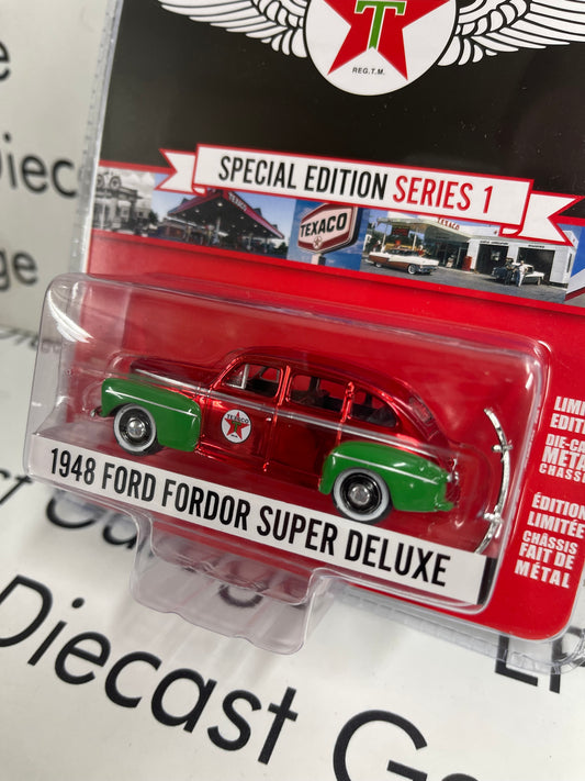 CHROME CHASE GREENLIGHT 1948 Ford Fordor Super Deluxe Texaco 1:64 Diecast FLAW