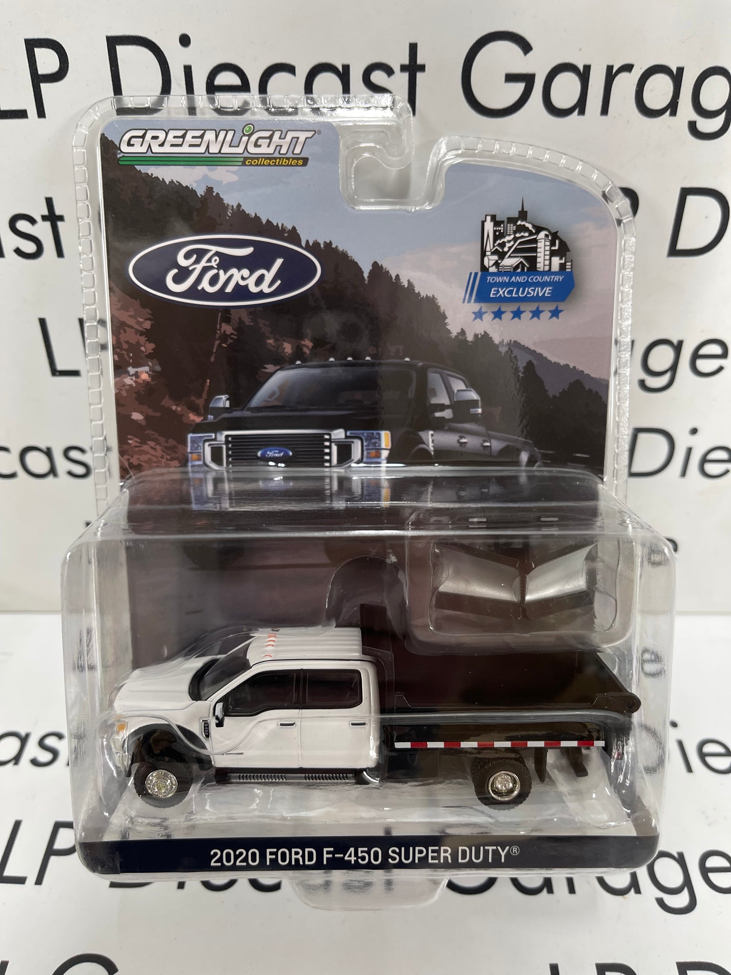 GREENLIGHT 2020 Ford F-450 Super Duty Dump Truck with V-Plow WHITE T&C Exclusive 1:64 Diecast