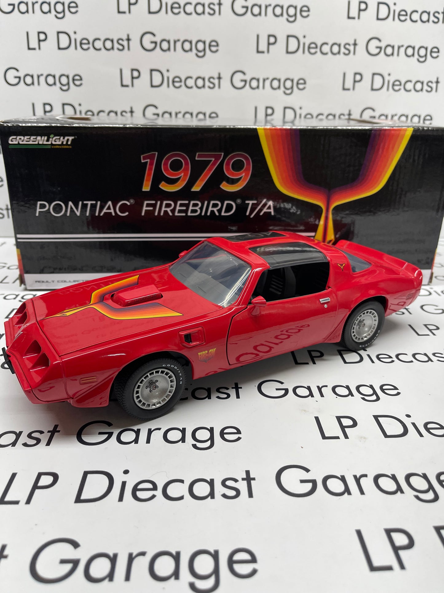 GREENLIGHT 1979 Pontiac Firebird Fire Am Special Red 1:18 Diecast